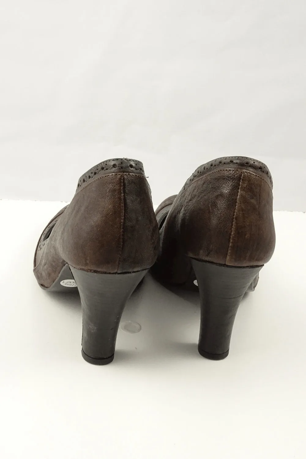 Chloe Brown Pump 38